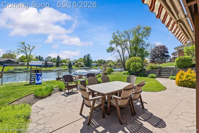 3348 Kingsway Drive, Highland, MI 48356