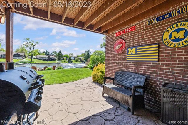 3348 Kingsway Drive, Highland, MI 48356
