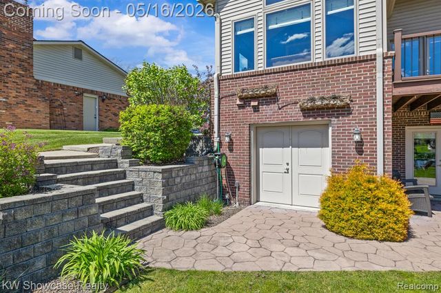 3348 Kingsway Drive, Highland, MI 48356