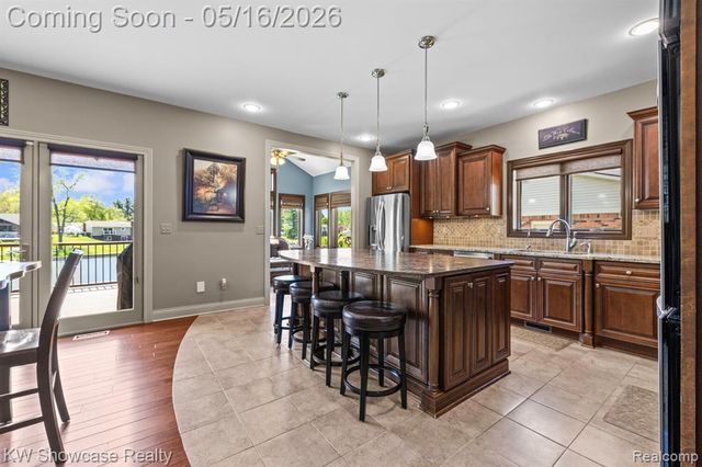 3348 Kingsway Drive, Highland, MI 48356