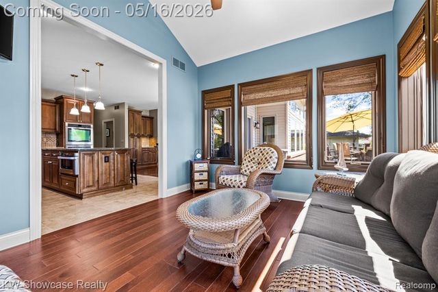 3348 Kingsway Drive, Highland, MI 48356