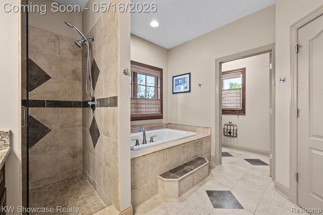 3348 Kingsway Drive, Highland, MI 48356