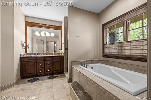 3348 Kingsway Drive, Highland, MI 48356