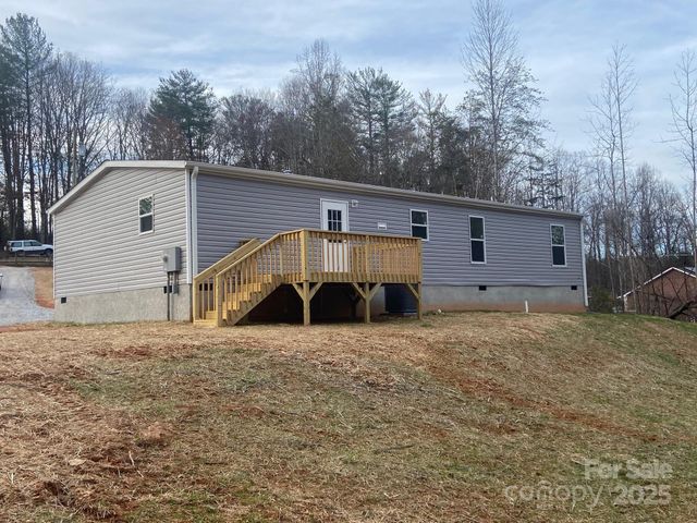 1052 Benfield Woods, Morganton, NC 28655