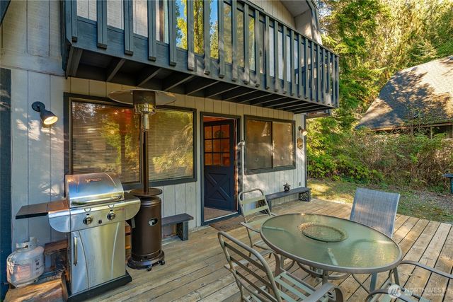 7018 Olympus Way, Glacier, WA 98244