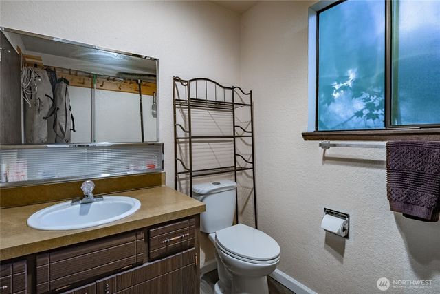 7018 Olympus Way, Glacier, WA 98244