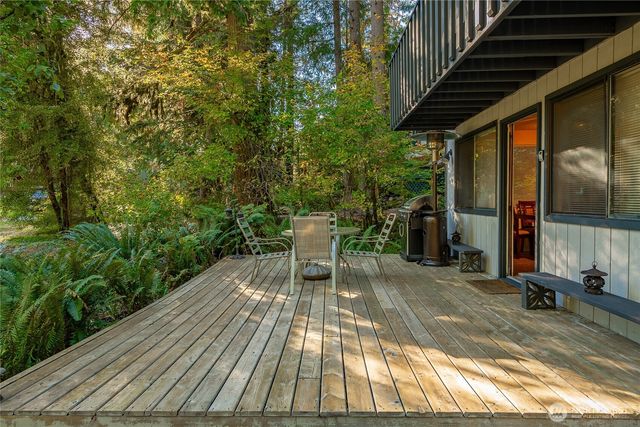 7018 Olympus Way, Glacier, WA 98244