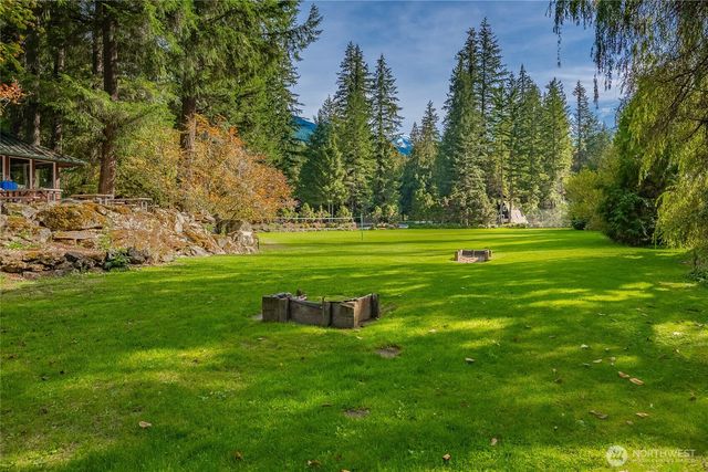 7018 Olympus Way, Glacier, WA 98244