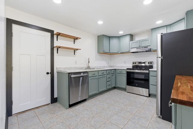 1718 S Fern St, Wichita, KS 67213