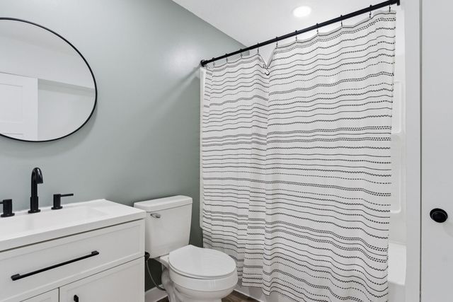 1718 S Fern St, Wichita, KS 67213