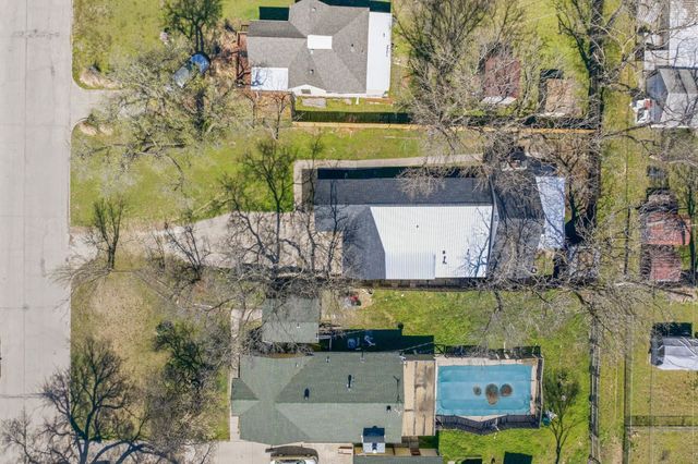 1718 S Fern St, Wichita, KS 67213