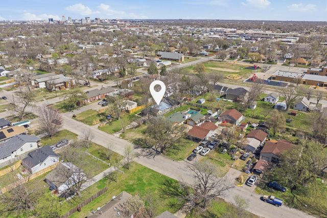 1718 S Fern St, Wichita, KS 67213