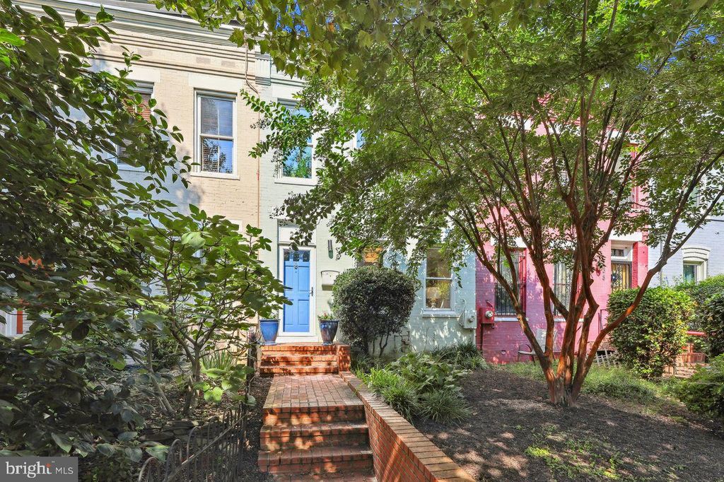 236 14TH ST NE, Washington, DC 20002