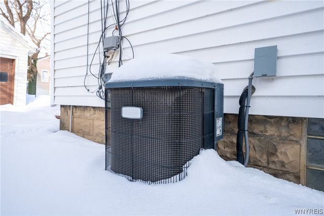 300 Windermere Boulevard, Amherst, NY 14226