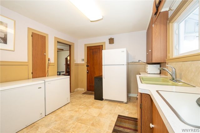 300 Windermere Boulevard, Amherst, NY 14226