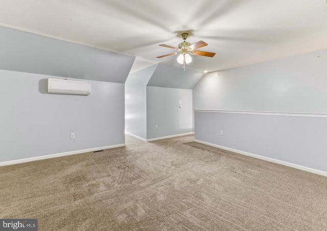 169 HIDDEN DR, Blackwood, NJ 08012