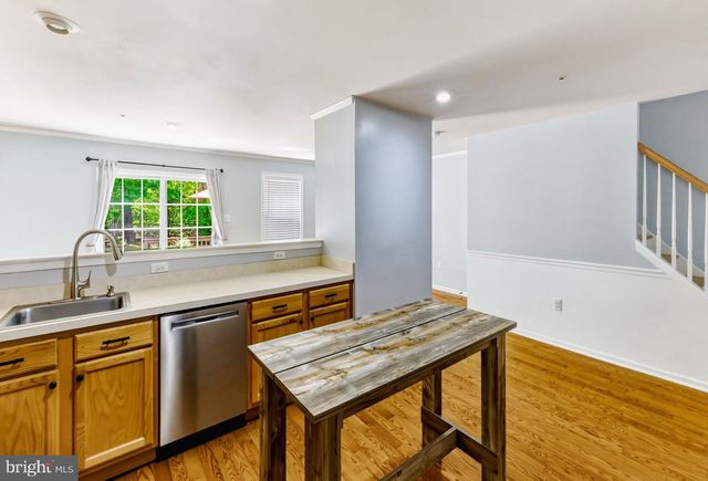 169 HIDDEN DR, Blackwood, NJ 08012