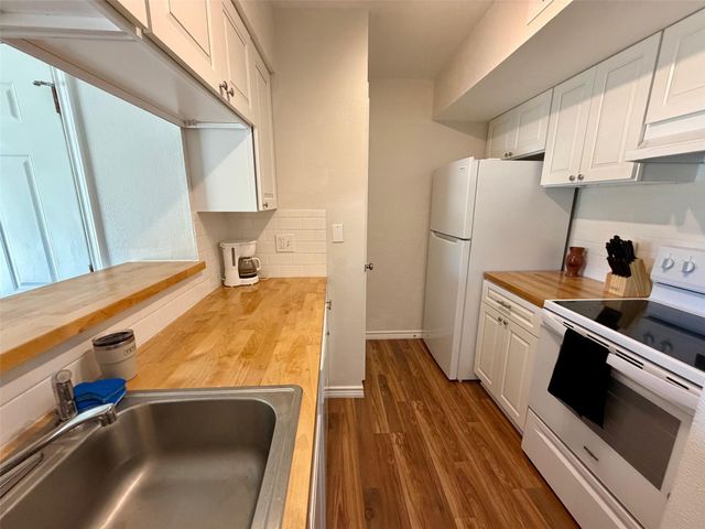 3300 Pebblebrook Drive 50, Seabrook, TX 77586