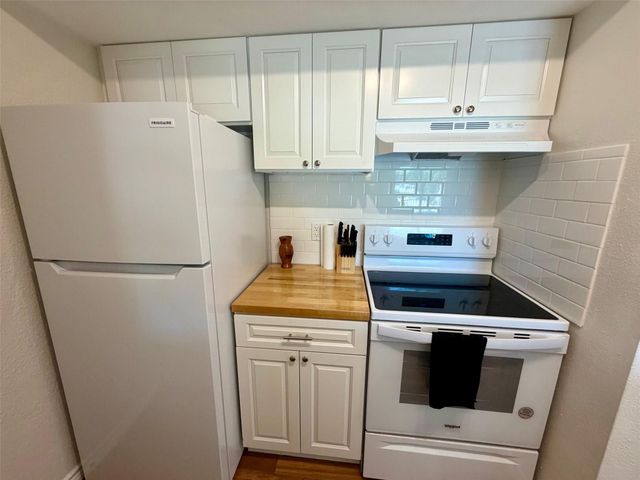 3300 Pebblebrook Drive 50, Seabrook, TX 77586