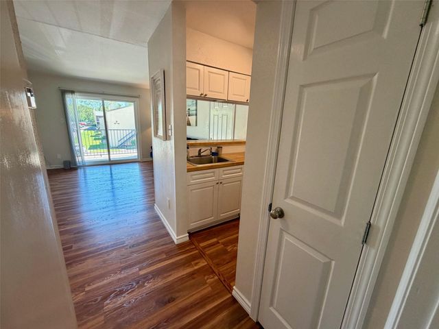 3300 Pebblebrook Drive 50, Seabrook, TX 77586