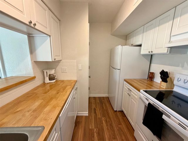 3300 Pebblebrook Drive 50, Seabrook, TX 77586