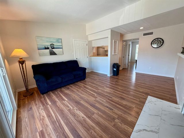 3300 Pebblebrook Drive 50, Seabrook, TX 77586