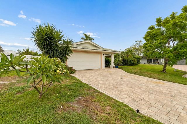 1473 50TH AVENUE NE, St Petersburg, FL 33703