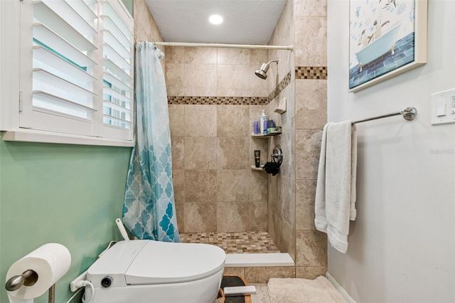 1473 50TH AVENUE NE, St Petersburg, FL 33703