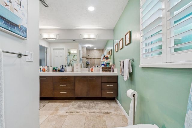 1473 50TH AVENUE NE, St Petersburg, FL 33703