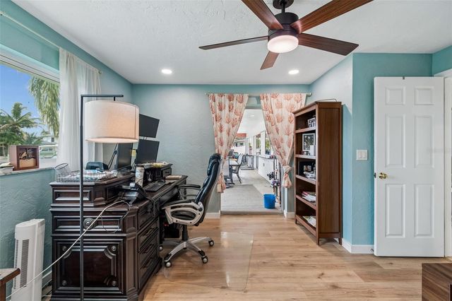1473 50TH AVENUE NE, St Petersburg, FL 33703