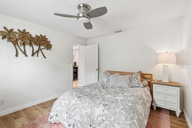 1473 50TH AVENUE NE, St Petersburg, FL 33703