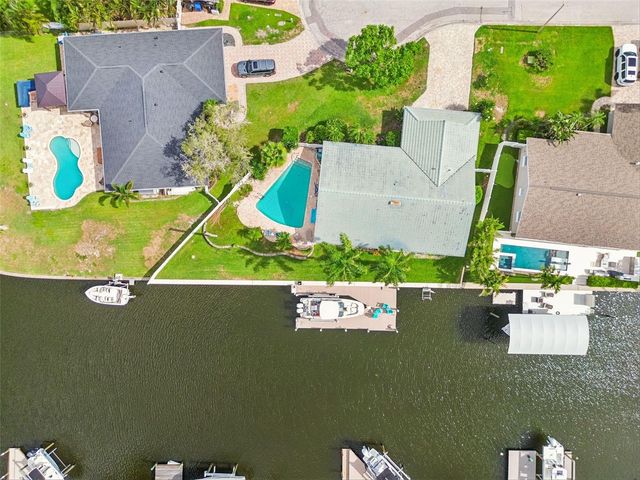 1473 50TH AVENUE NE, St Petersburg, FL 33703