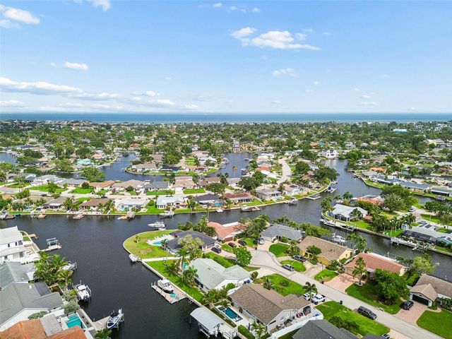 1473 50TH AVENUE NE, St Petersburg, FL 33703
