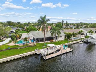 1473 50TH AVENUE NE, St Petersburg, FL 33703