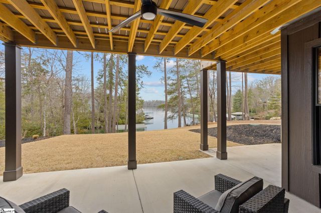 918 Longshore Drive, Salem, SC 29676