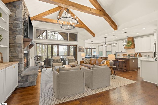 918 Longshore Drive, Salem, SC 29676