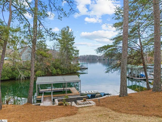 918 Longshore Drive, Salem, SC 29676