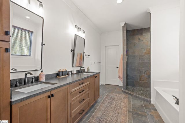 918 Longshore Drive, Salem, SC 29676