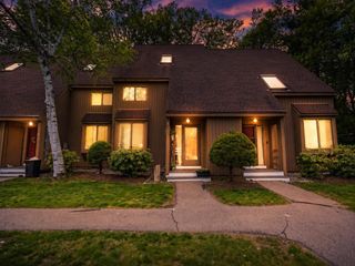15 Webster Court # 15P, Merrimack, NH 03054