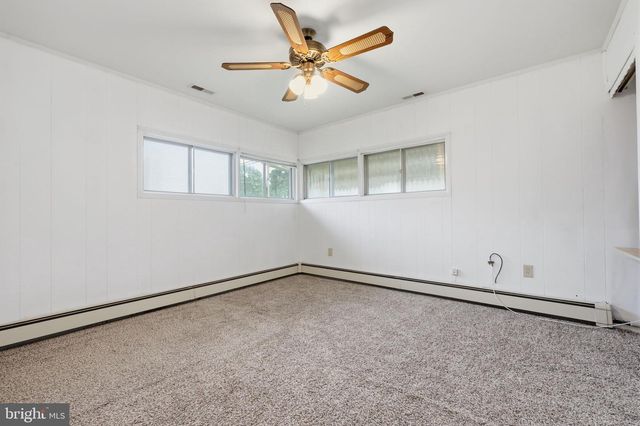 268 BLUE RIDGE DR, Levittown, PA 19057