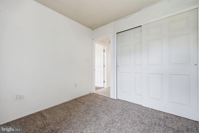 268 BLUE RIDGE DR, Levittown, PA 19057