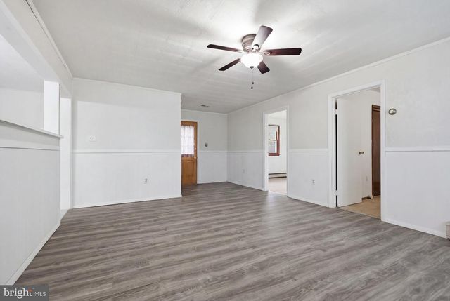 268 BLUE RIDGE DR, Levittown, PA 19057