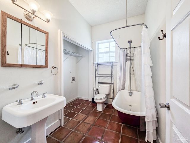 919 E La Rua St, Pensacola, FL 32501