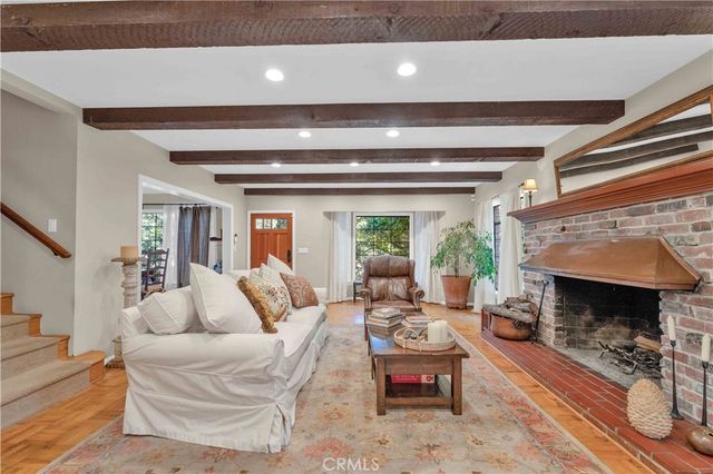 9925 Shadow Hills, Sunland, CA 91040