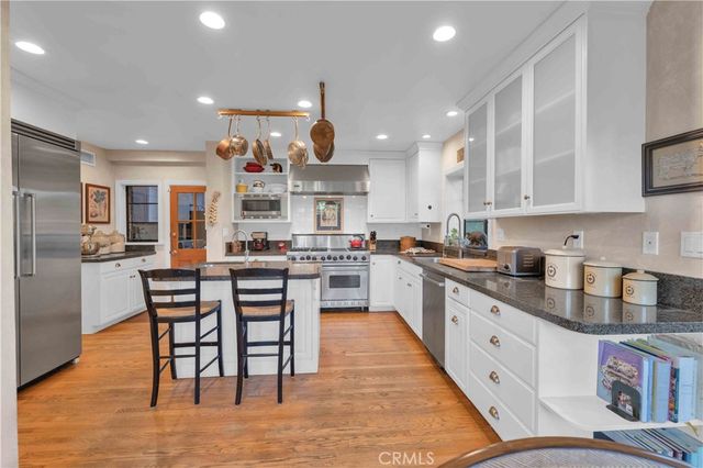 9925 Shadow Hills, Sunland, CA 91040