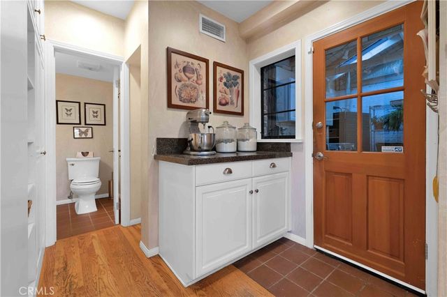 9925 Shadow Hills, Sunland, CA 91040