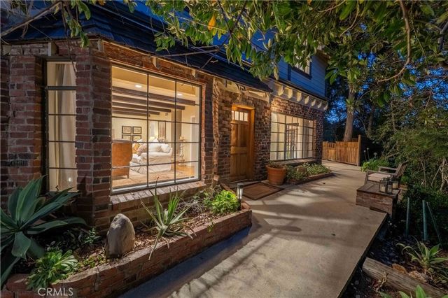 9925 Shadow Hills, Sunland, CA 91040