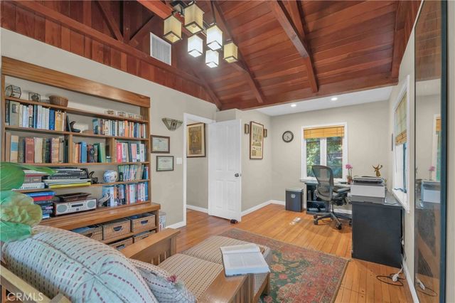 9925 Shadow Hills, Sunland, CA 91040