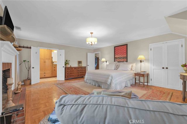 9925 Shadow Hills, Sunland, CA 91040