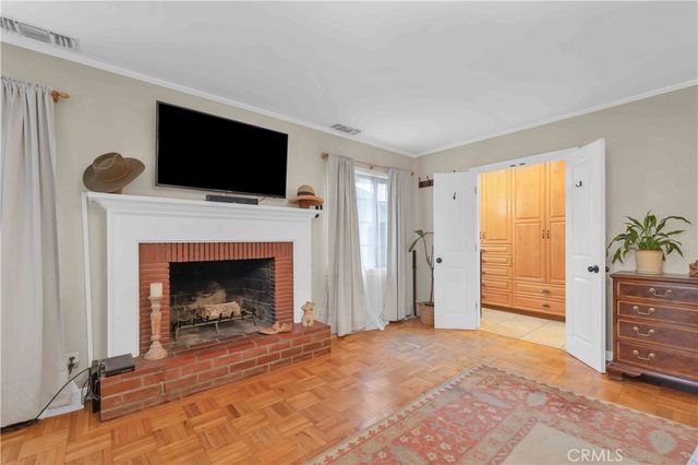 9925 Shadow Hills, Sunland, CA 91040
